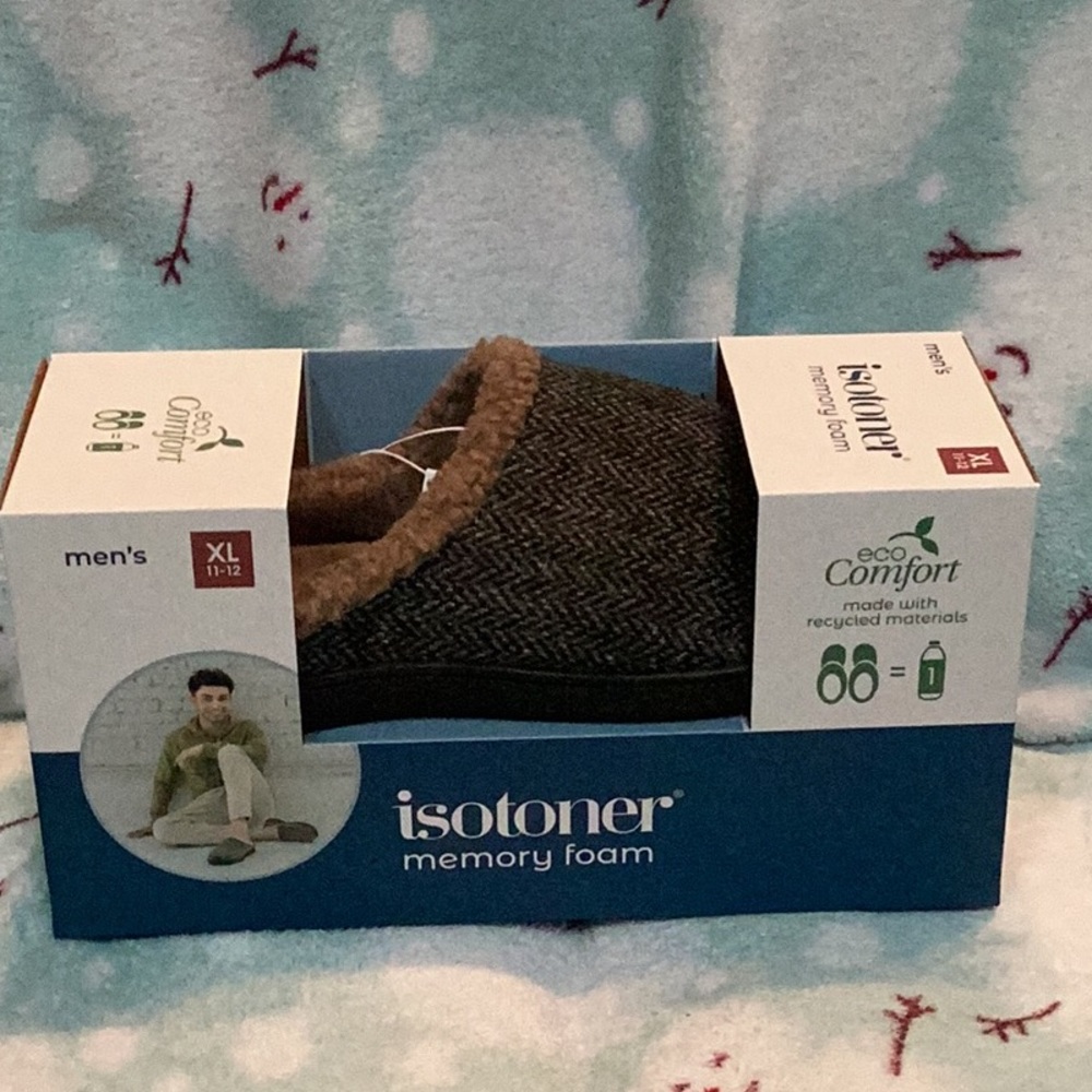 Isotoner Memory Foam Men’s Faux Fur Slippers